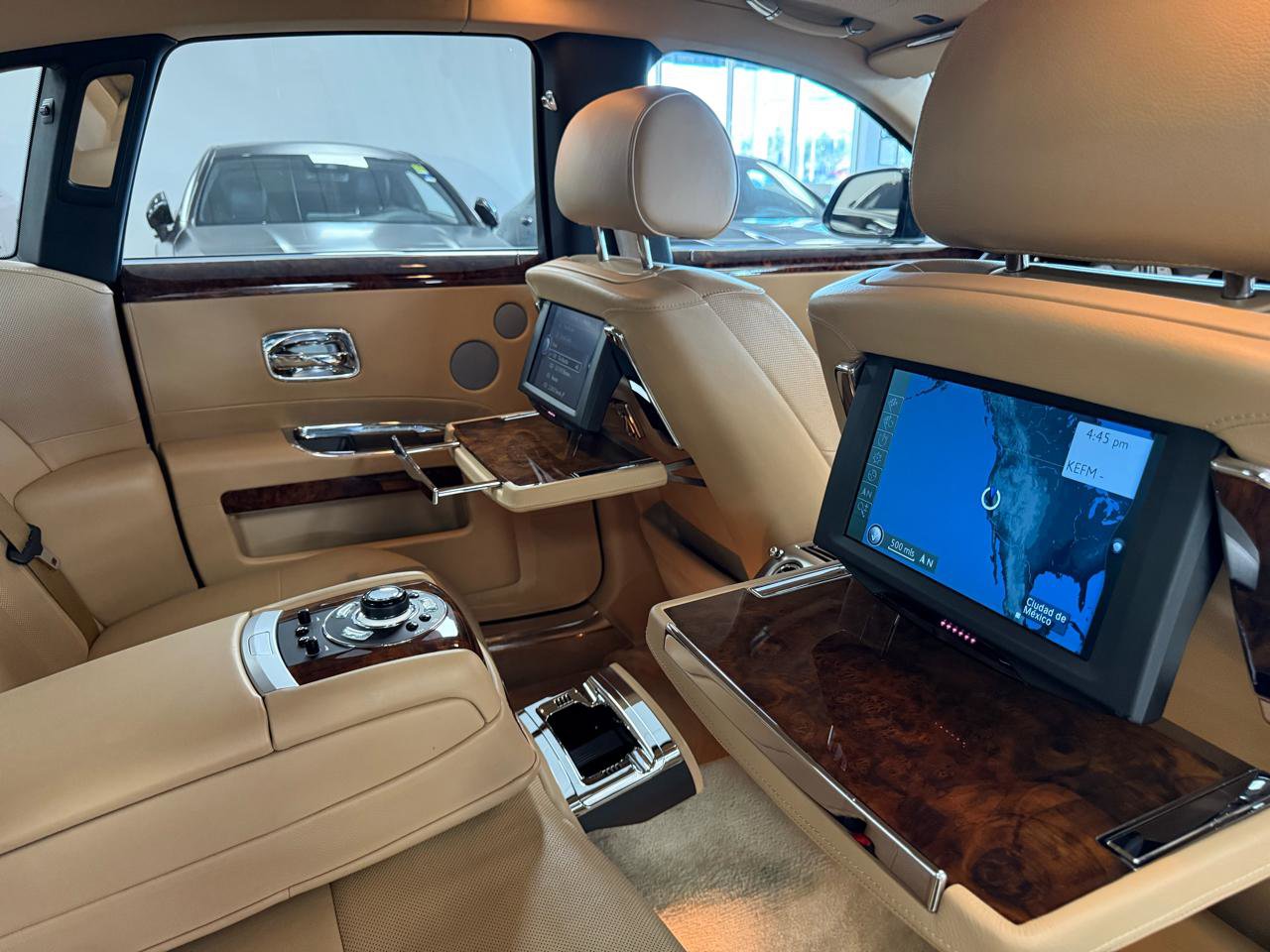 Used 2013 Rolls-Royce Ghost image 15