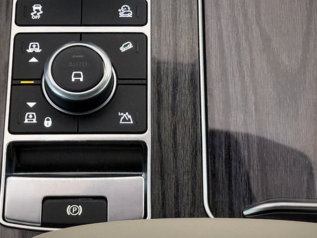 Used 2021 Land Rover Range Rover Sport HSE Dynamic image 17