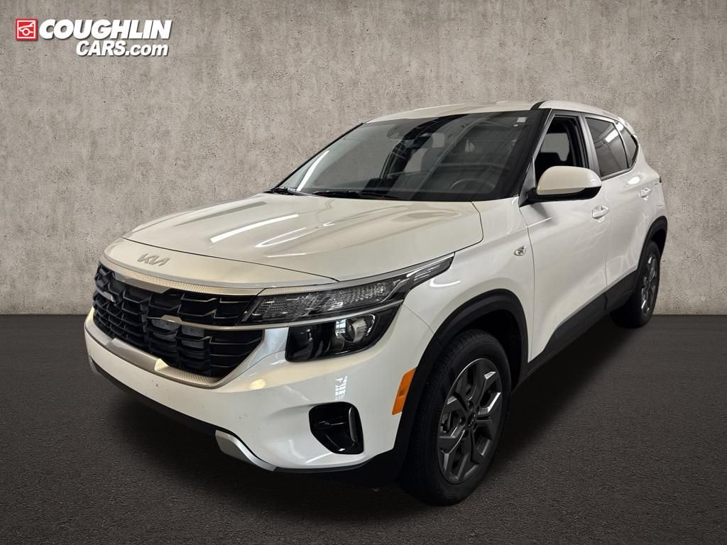 Used 2025 Kia Seltos LX