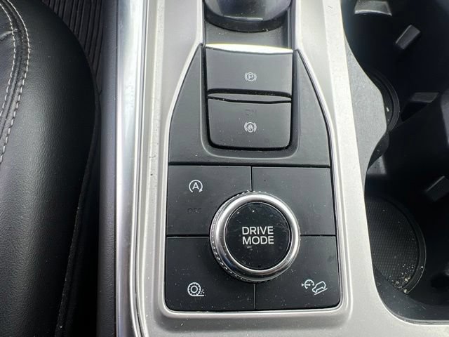 Used 2023 Ford Explorer XLT w/ Equipment Group 202A AWD/4WD image 28