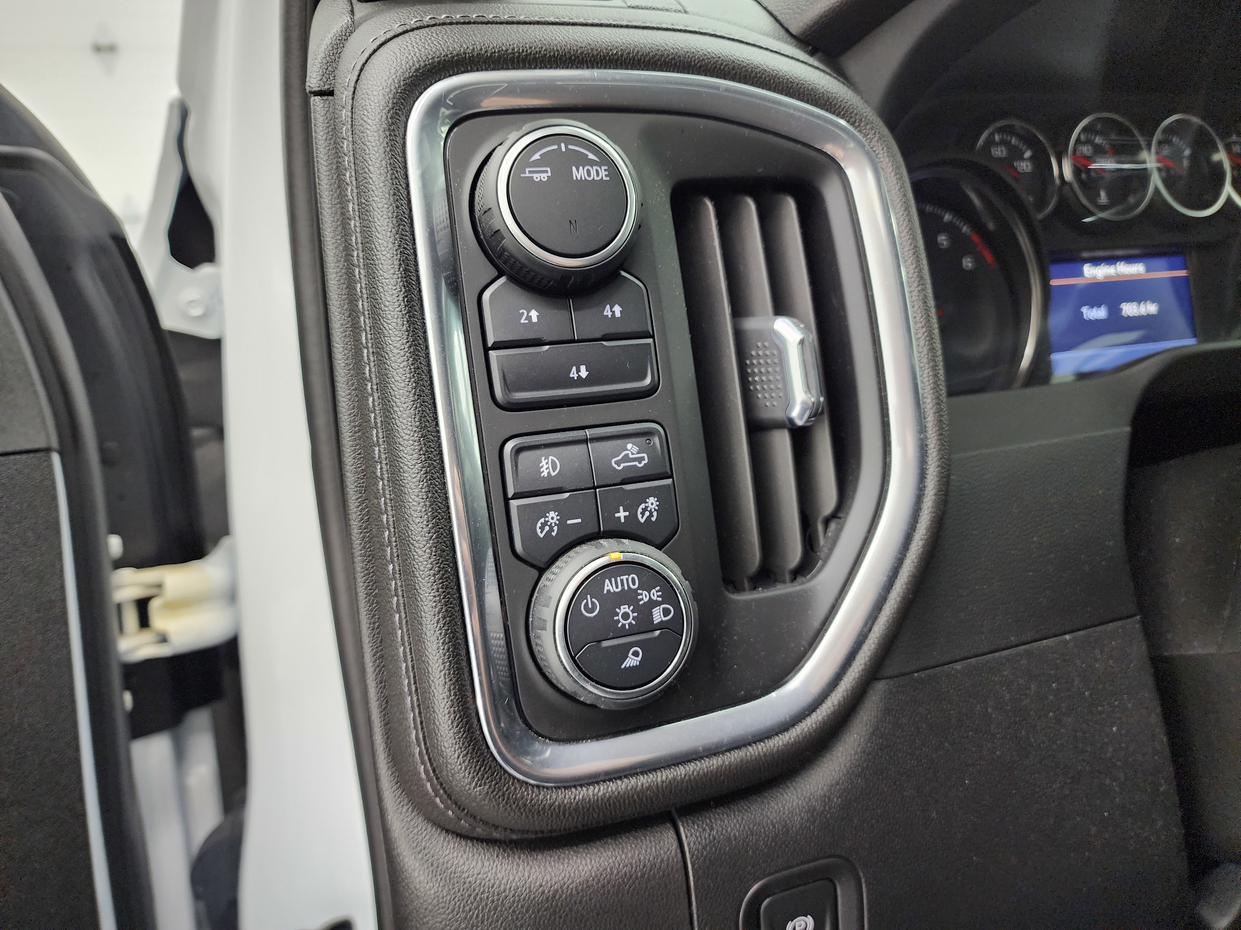 Used 2023 Chevrolet Silverado 2500 LT w/ Z71 Sport Edition image 39