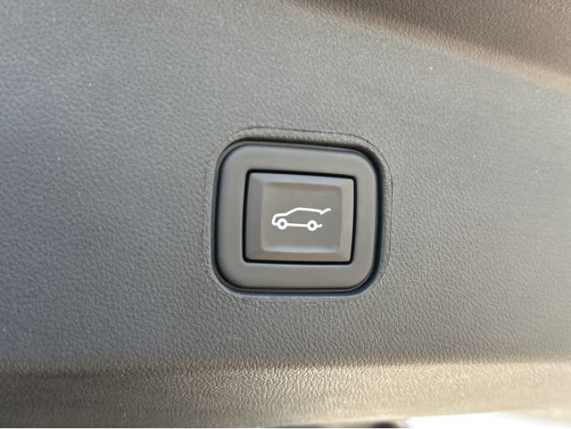 Certified 2024 Cadillac Lyriq Sport AWD/4WD image 33