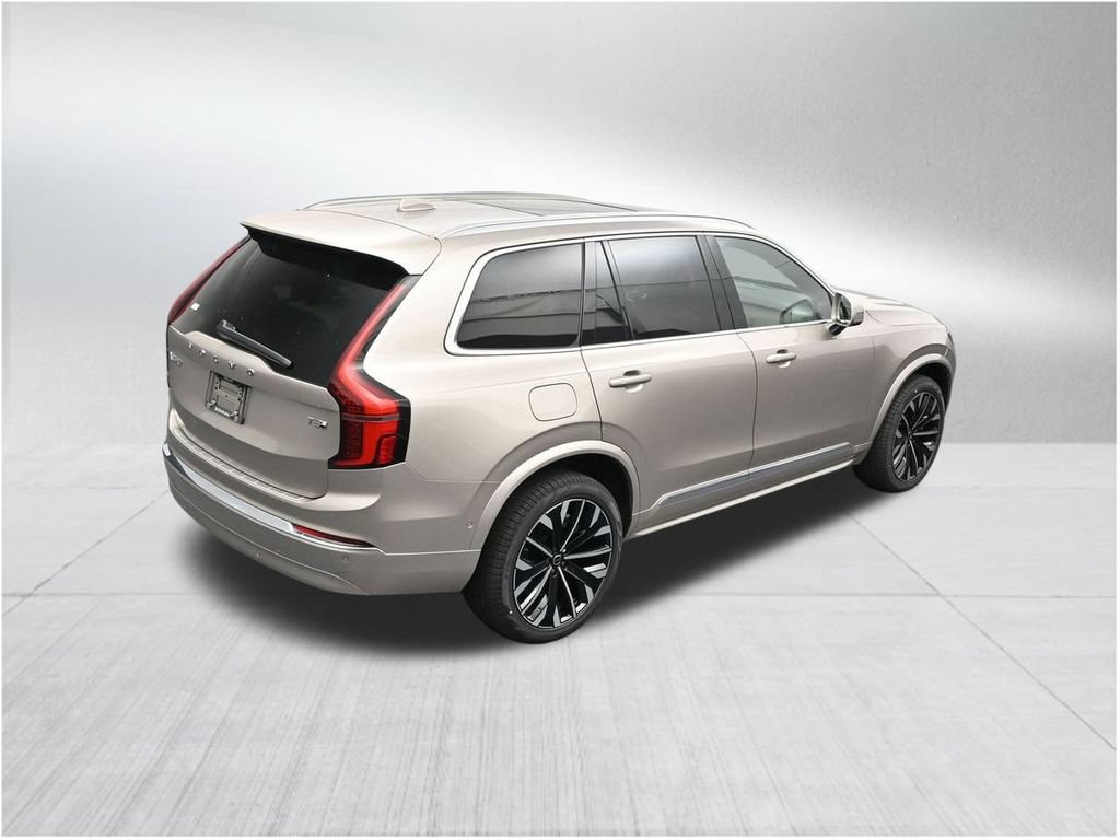 New 2026 Volvo XC90 T8 Plus w/ Protection Package Premier AWD/4WD image 17