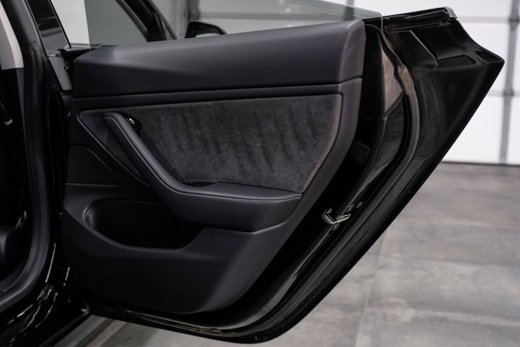 Used 2018 Tesla Model 3 Long Range image 50