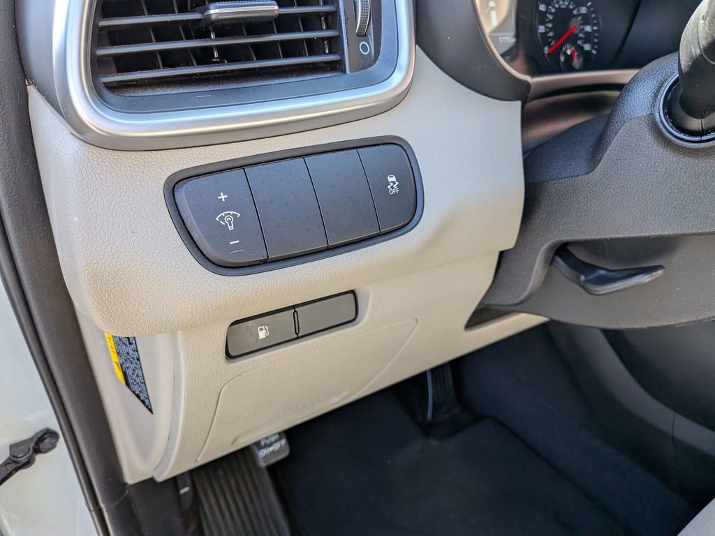 Used 2018 Kia Sorento LX image 14