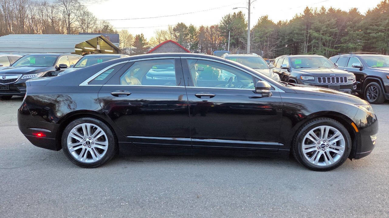 Used 2016 Lincoln MKZ AWD w/ Technology Package image 16