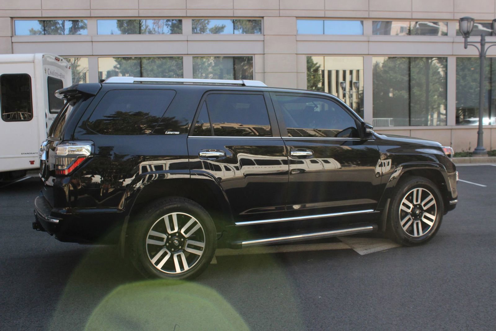 Used 2018 Toyota 4Runner Limited AWD/4WD image 6