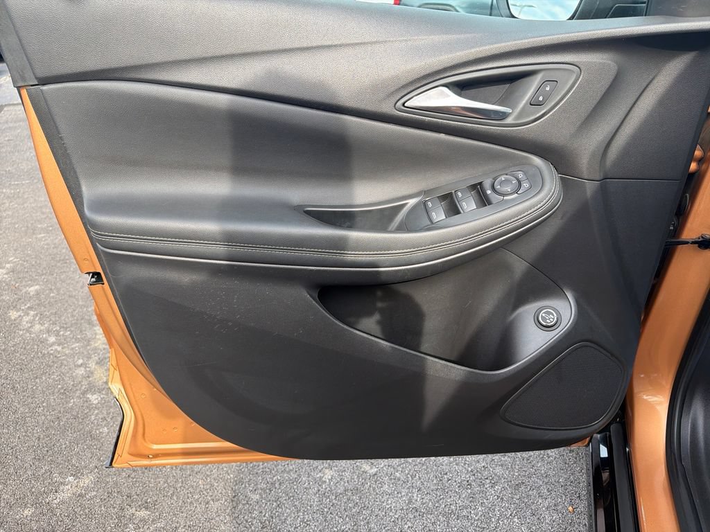 Certified 2024 Buick Encore GX Sport Touring w/ Comfort Package FWD image 12
