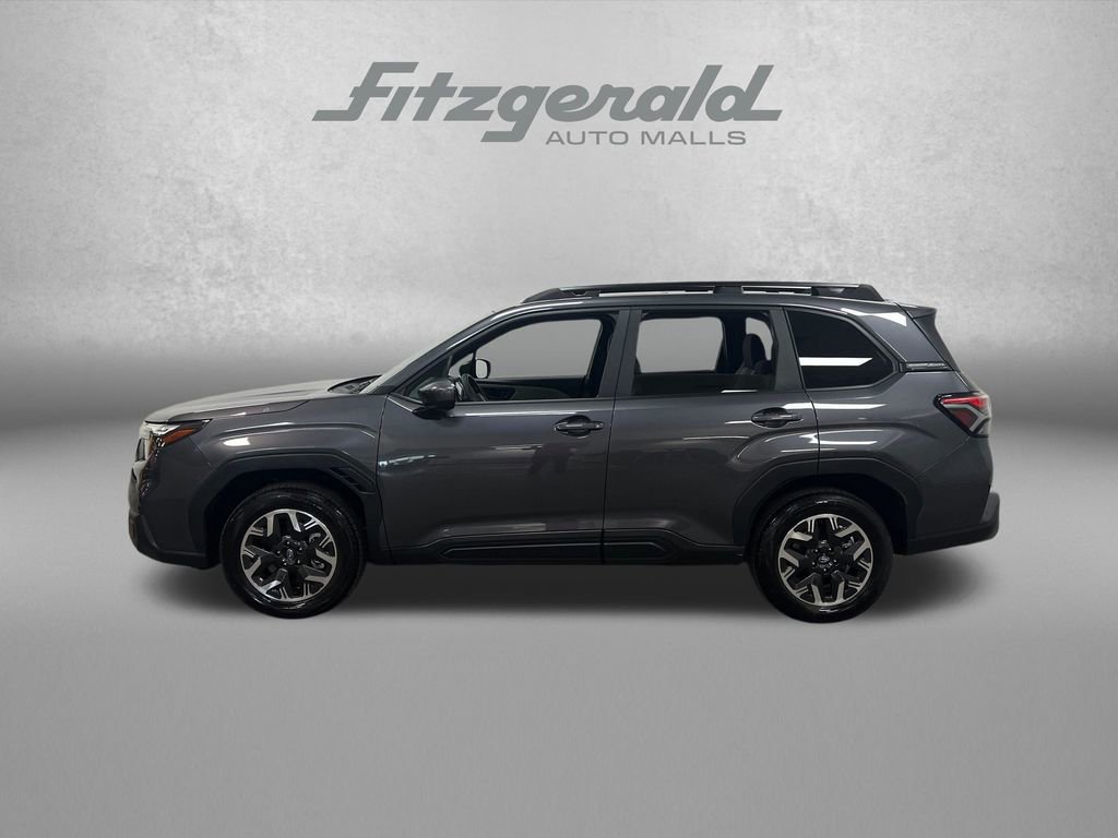 Used 2026 Subaru Forester Premium AWD/4WD image 2