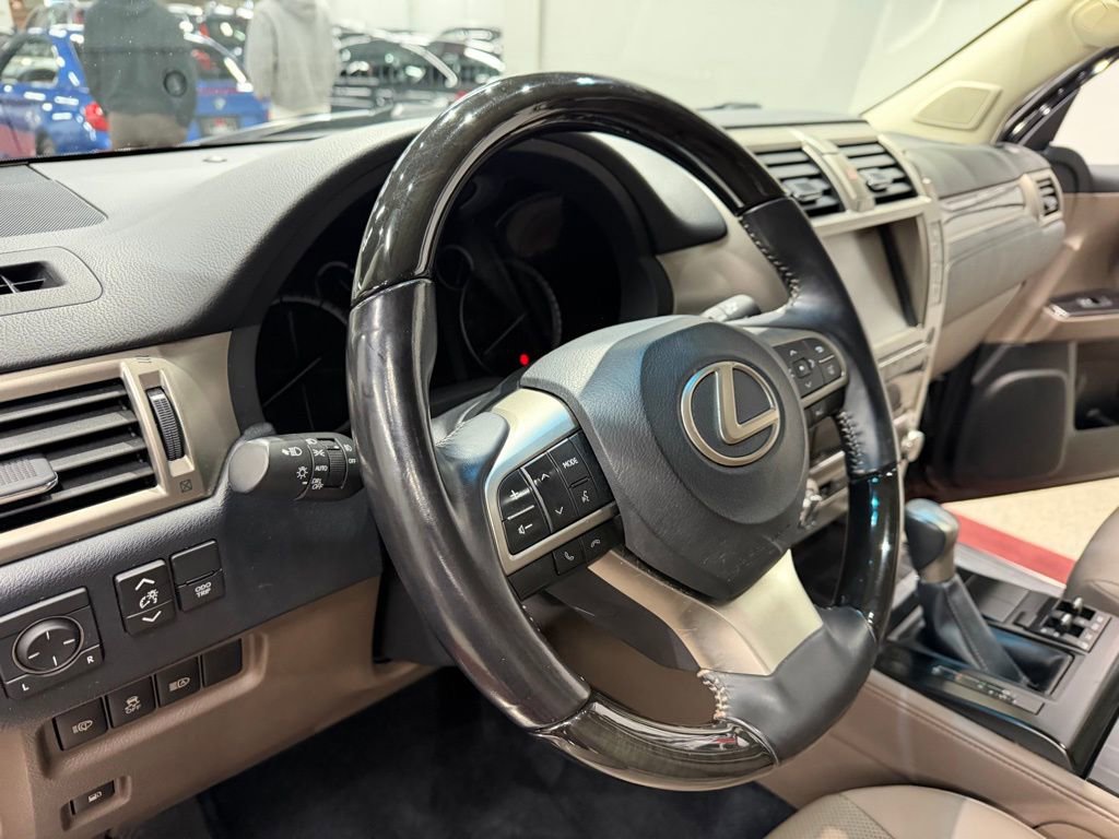 Used 2020 Lexus GX 460 Premium AWD/4WD image 45