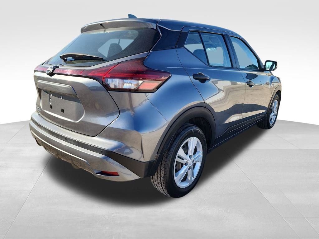 Used 2023 Nissan Kicks S image 8