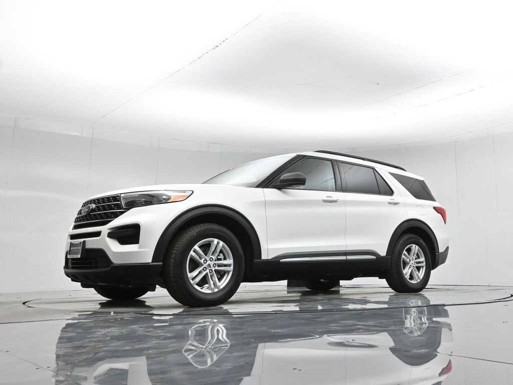 Certified 2023 Ford Explorer XLT image 48
