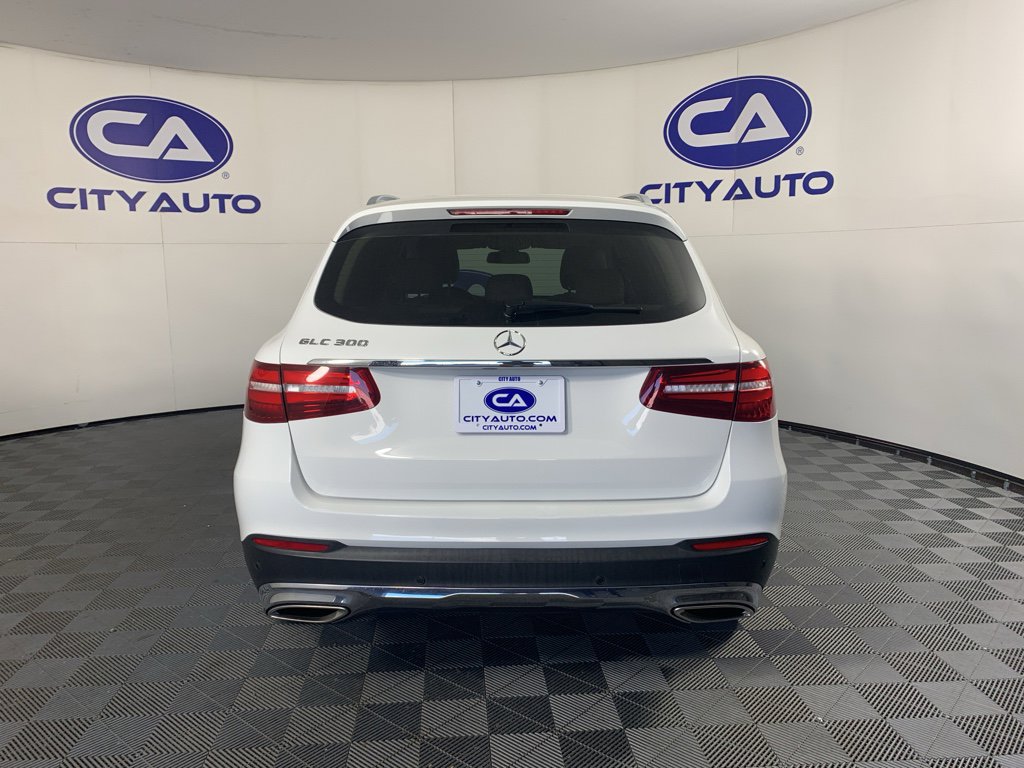 Used 2018 Mercedes-Benz GLC 300 image 4