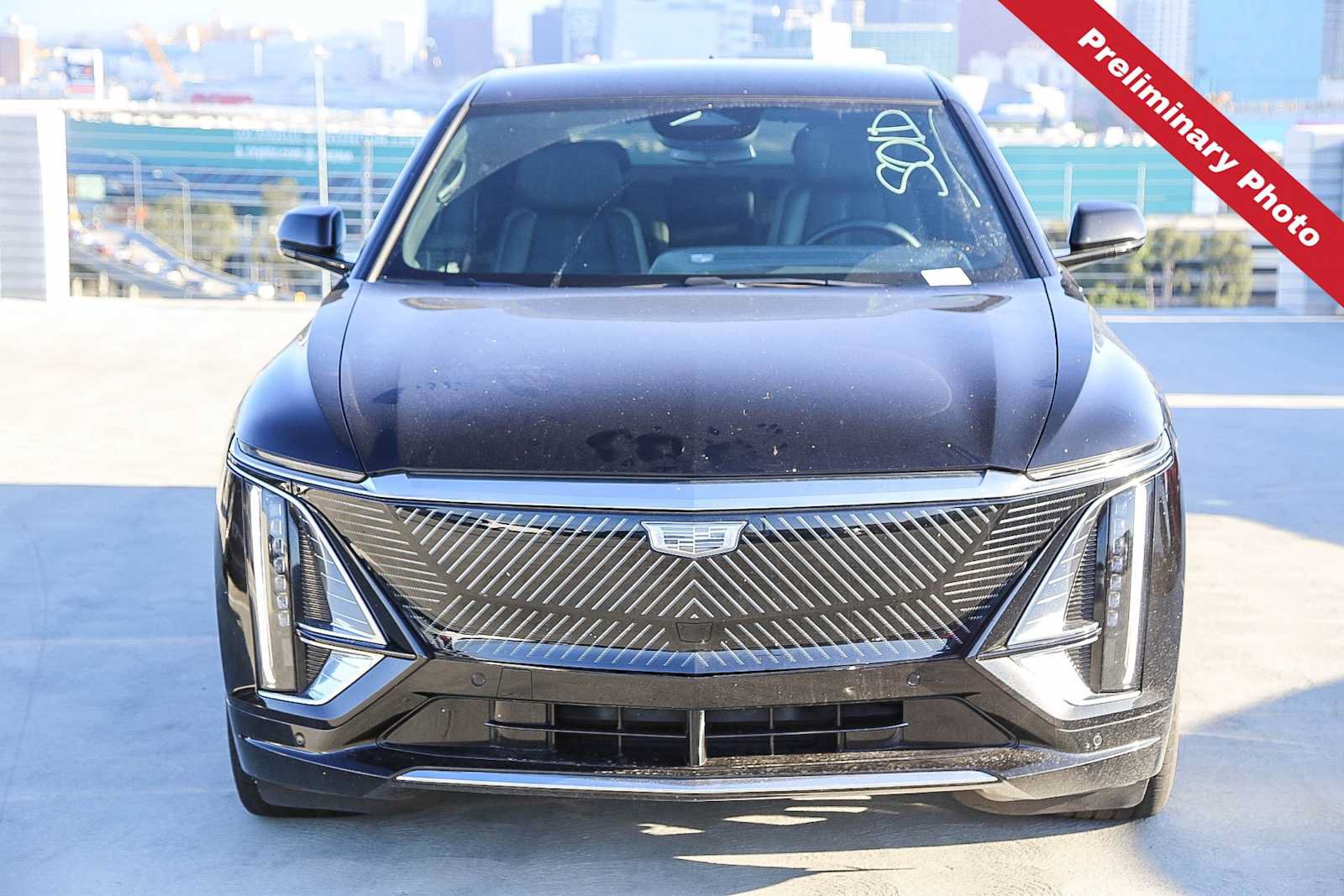 Used 2024 Cadillac Lyriq Tech AWD/4WD image 2