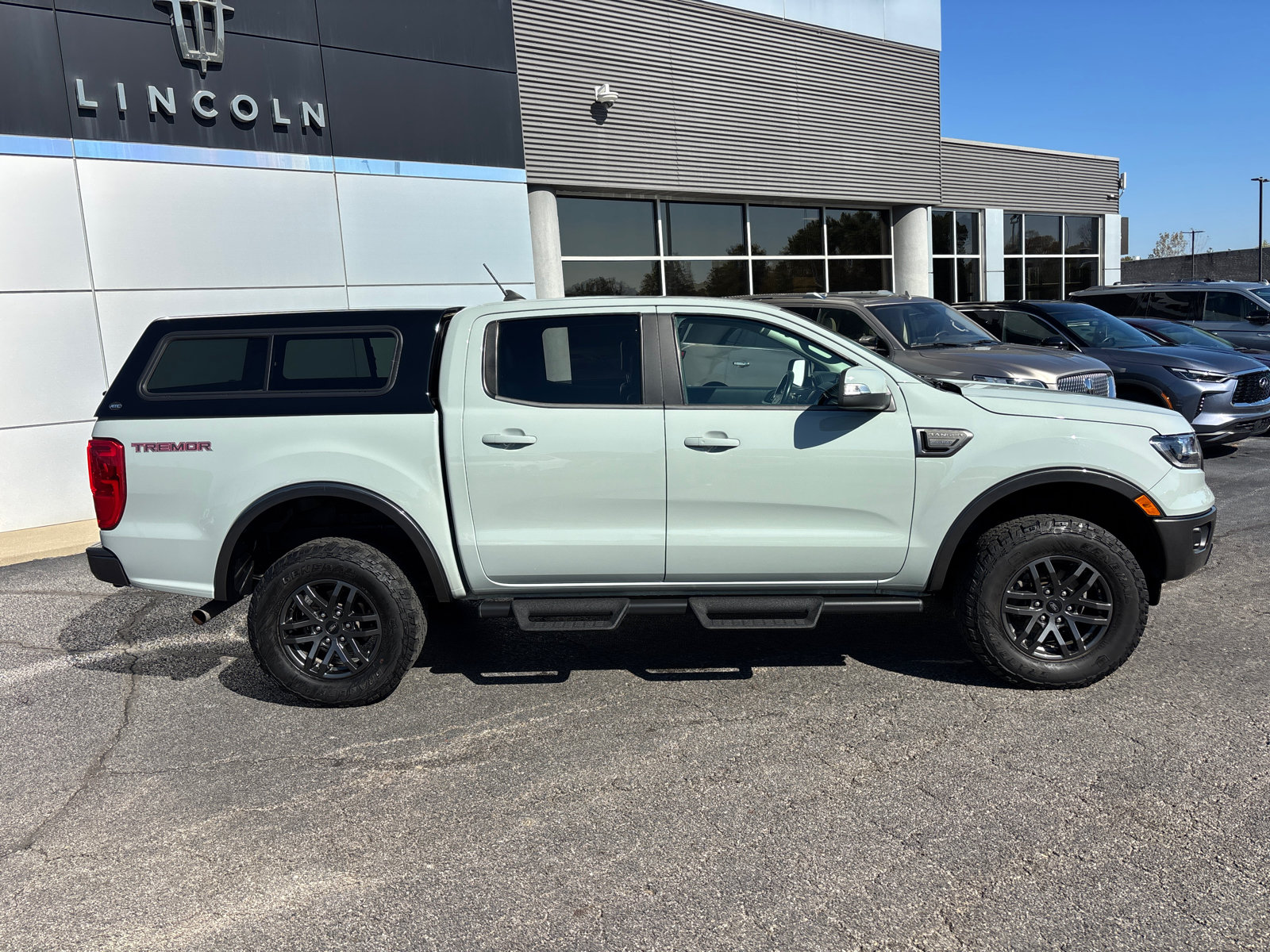 Used 2022 Ford Ranger Lariat w/ Tremor Off-Road Package AWD/4WD image 8