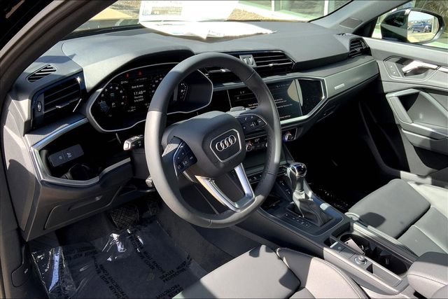 New 2025 Audi Q3 2.0T Premium image 5