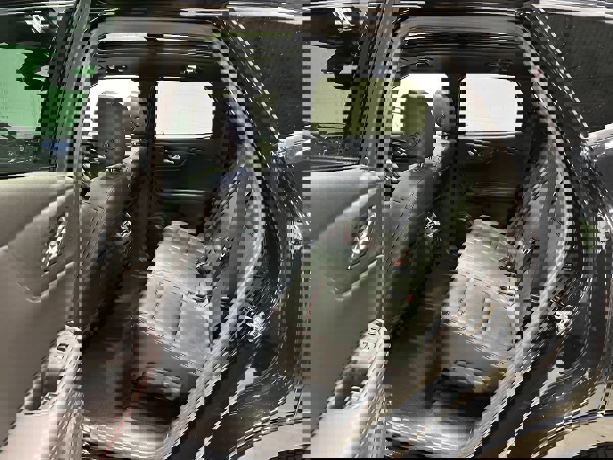 Used 2022 Chevrolet Blazer RS image 24