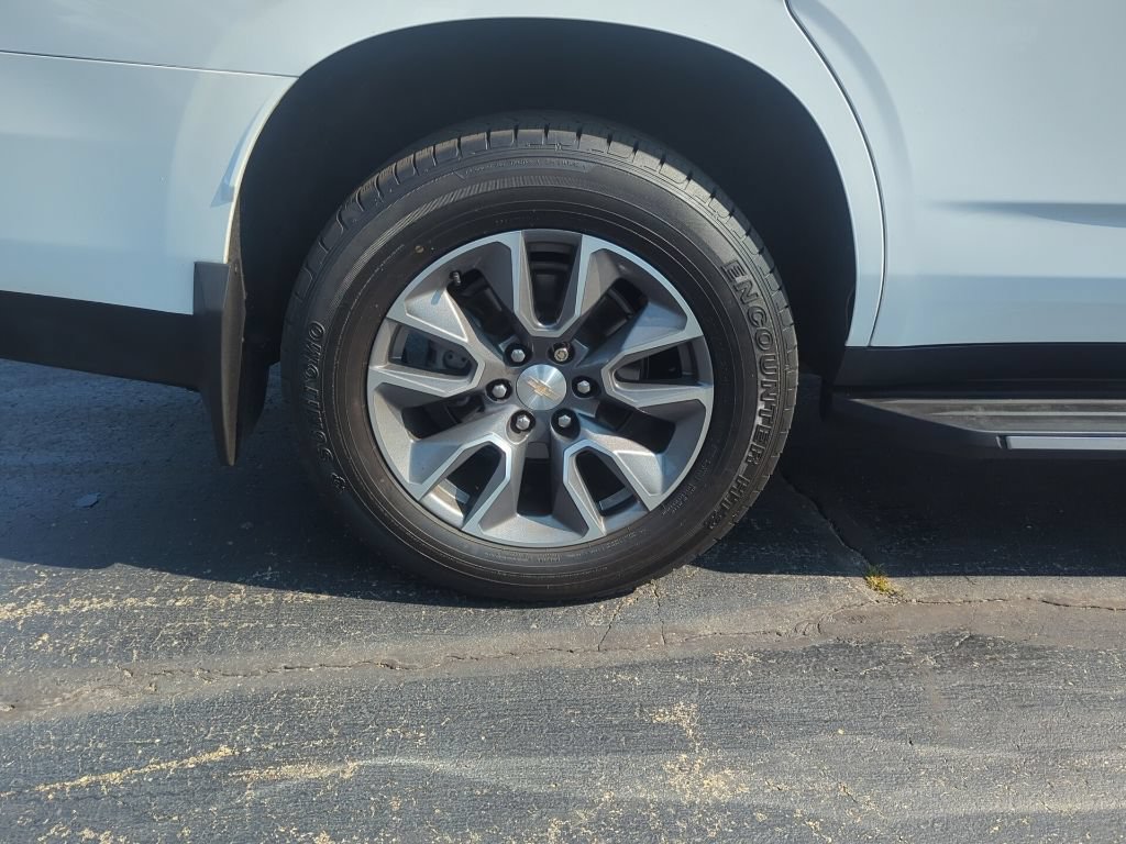 Certified 2022 Chevrolet Tahoe LT w/ Luxury Package AWD/4WD image 12