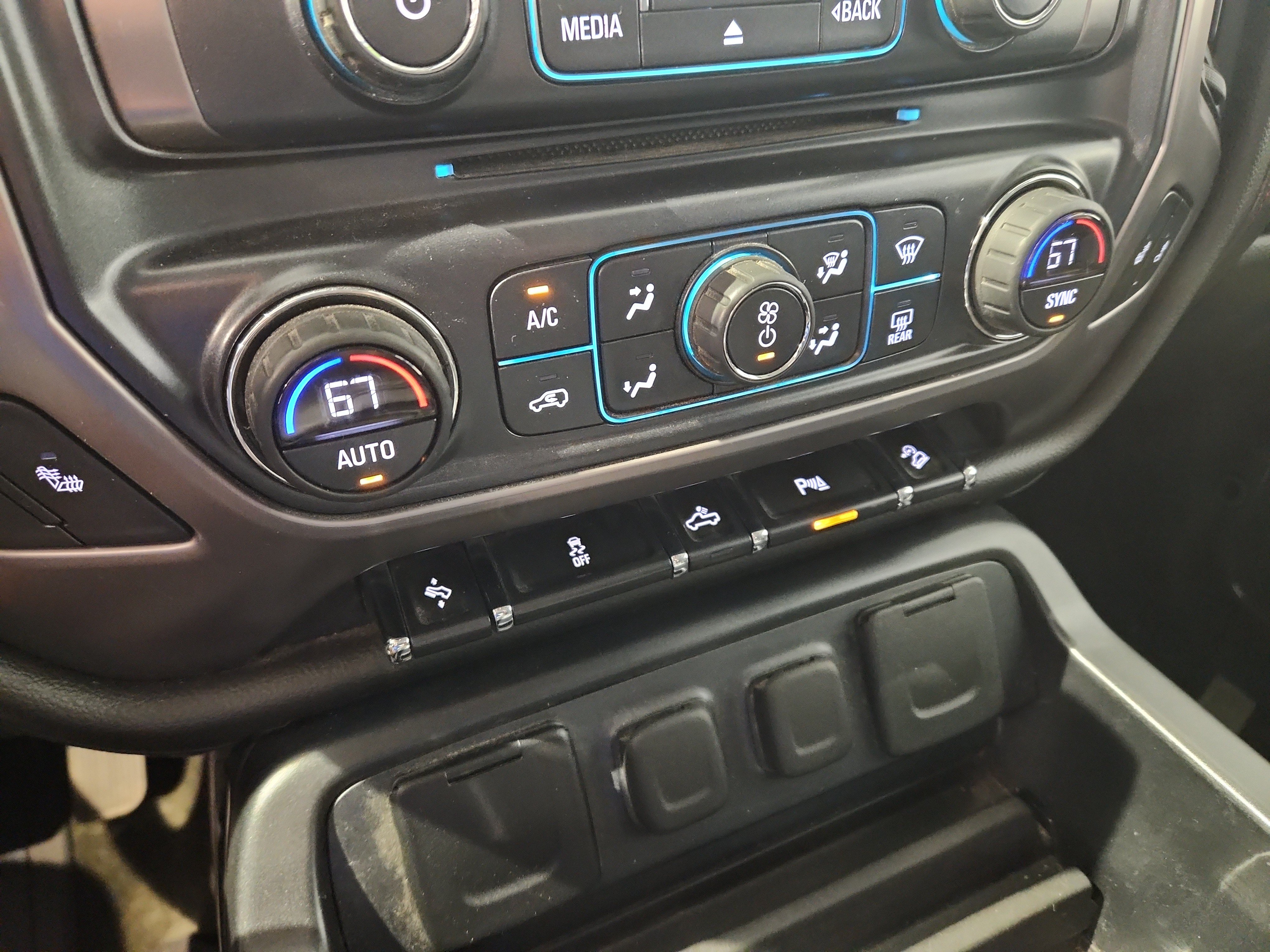 Used 2017 GMC Sierra 1500 SLT AWD/4WD image 11