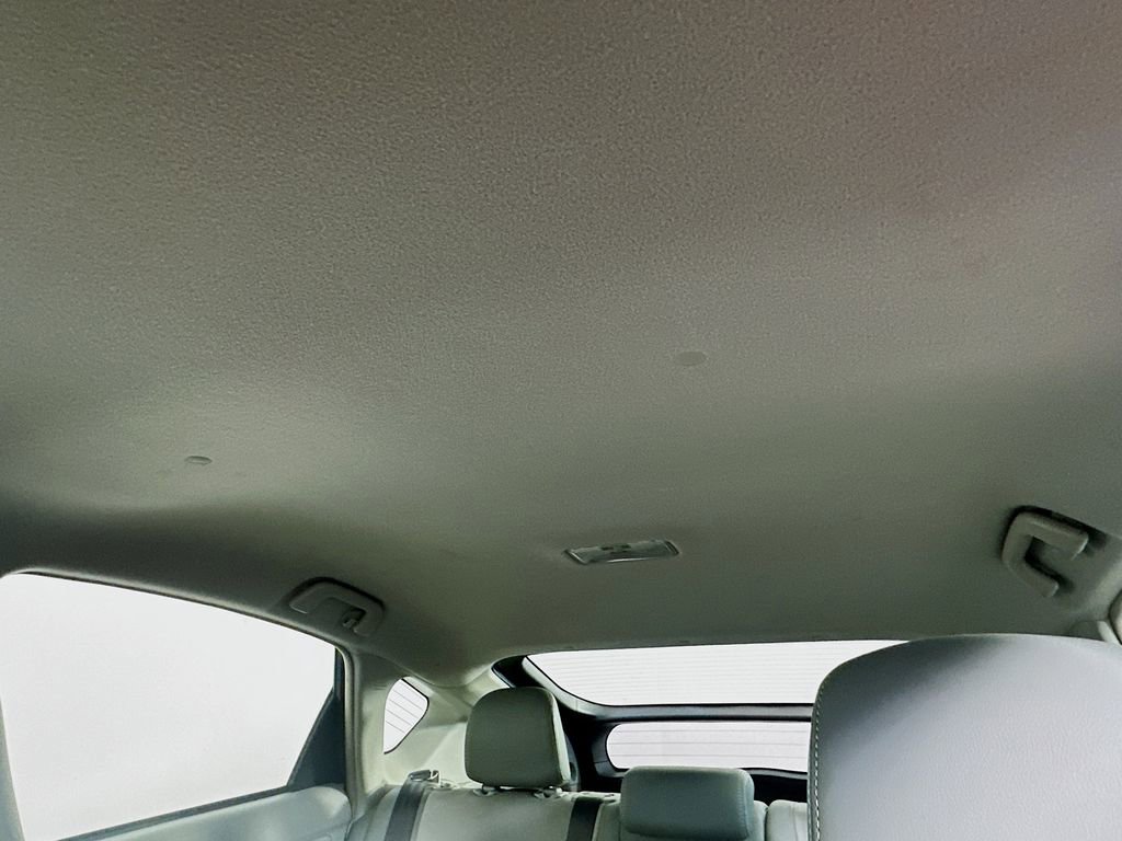 Used 2014 Toyota Prius Four FWD image 21