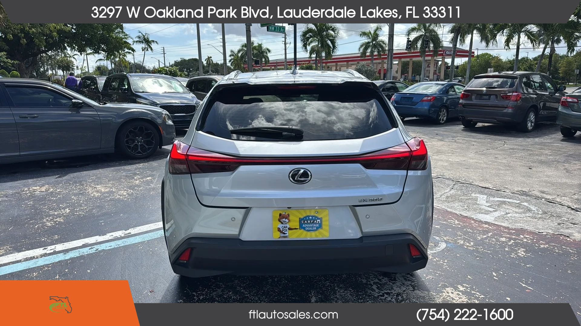 Used 2019 Lexus UX 200 w/ Premium Package FWD image 9