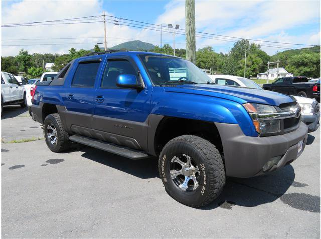 Used 2003 Chevrolet Avalanche 4x4 w/ Driver Convenience Package