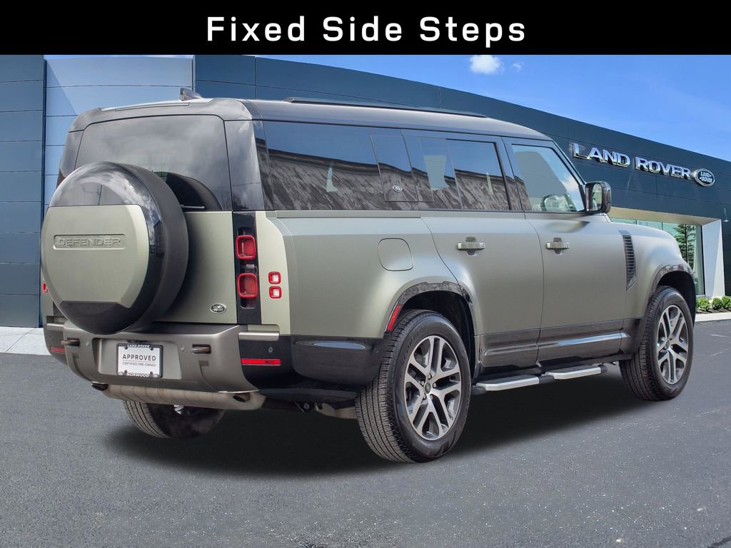 Used 2023 Land Rover Defender 130 X-Dynamic SE image 4