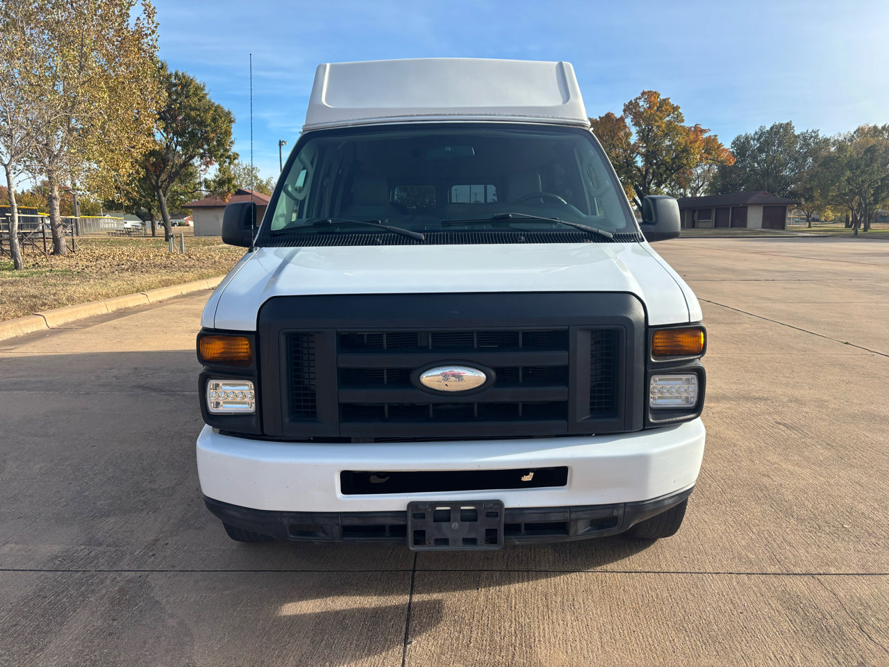 Used 2014 Ford E-150 and Econoline 150 Extended w/ Power Group image 5