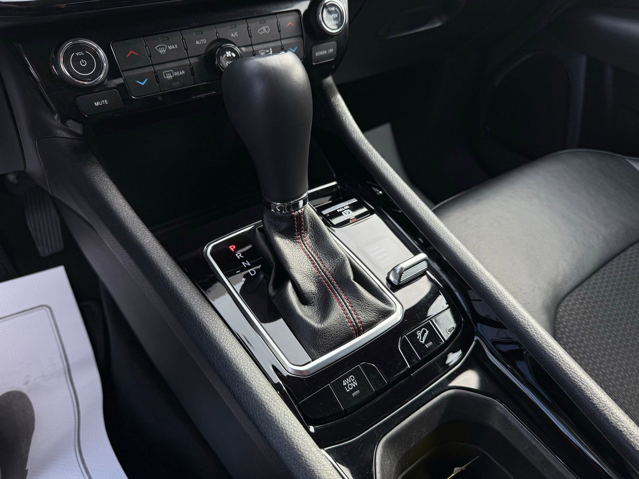 Used 2023 Jeep Compass Trailhawk w/ Trailhawk Convenience Group image 43