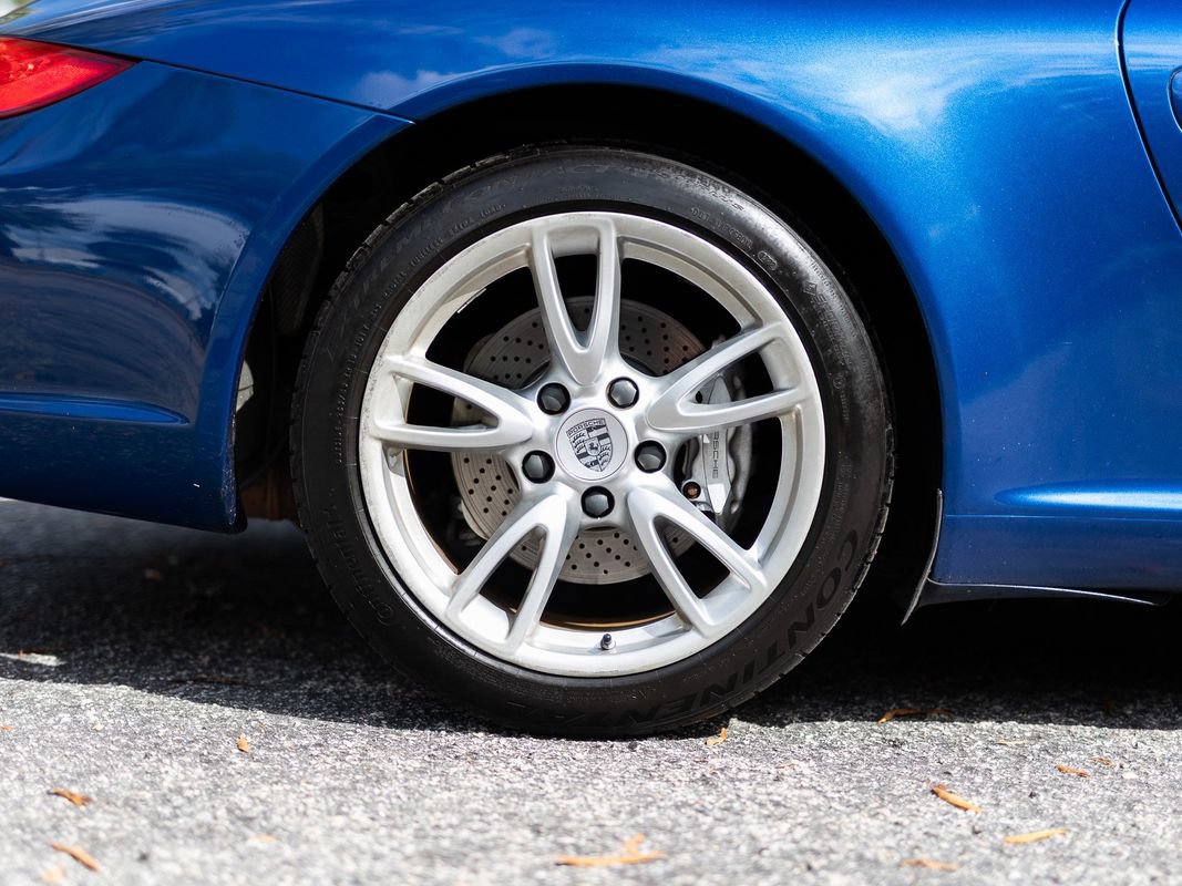 Used 2009 Porsche 911 Carrera RWD image 14