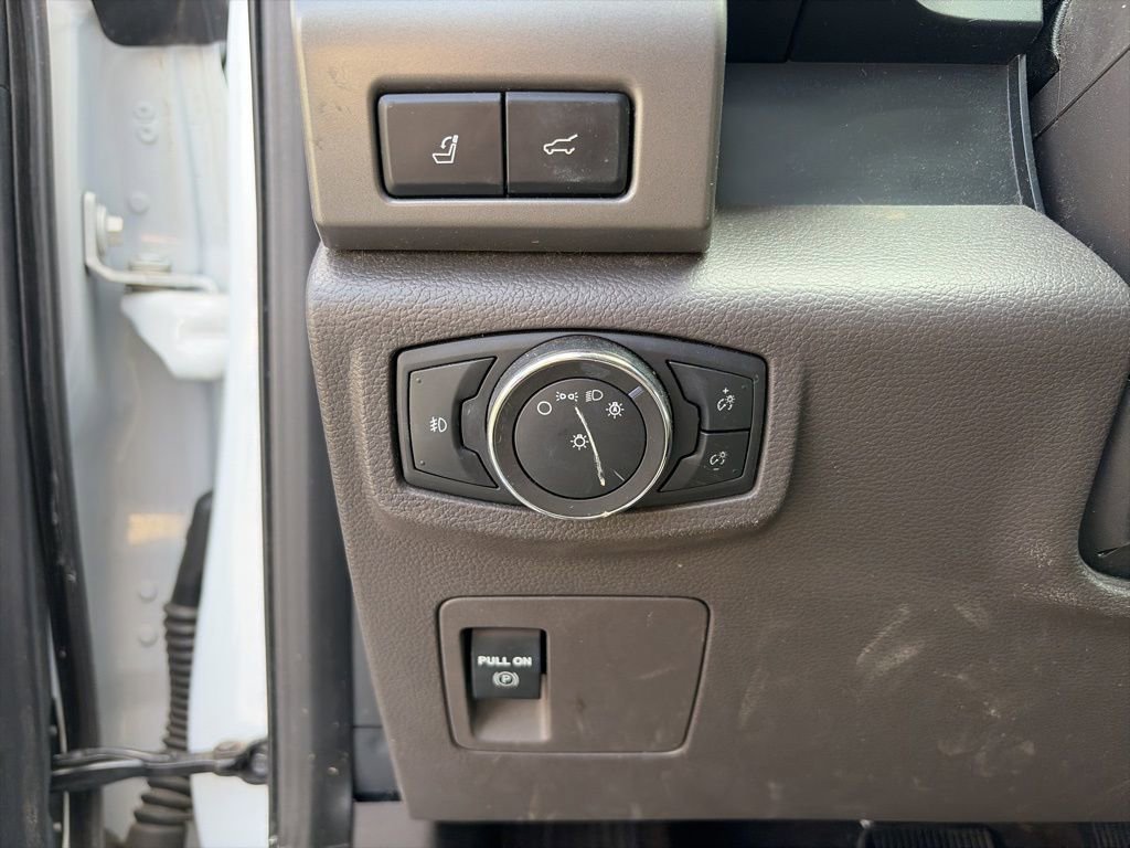 Used 2020 Ford Expedition XLT w/ Equipment Group 202A image 16