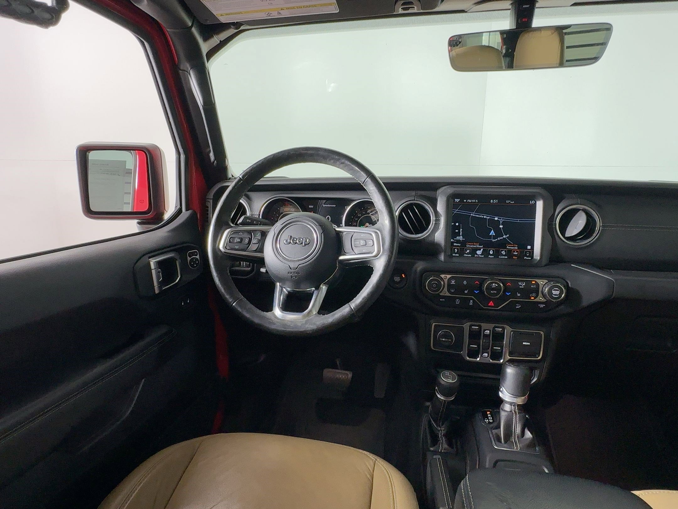 Used 2018 Jeep Wrangler Unlimited Sahara image 27