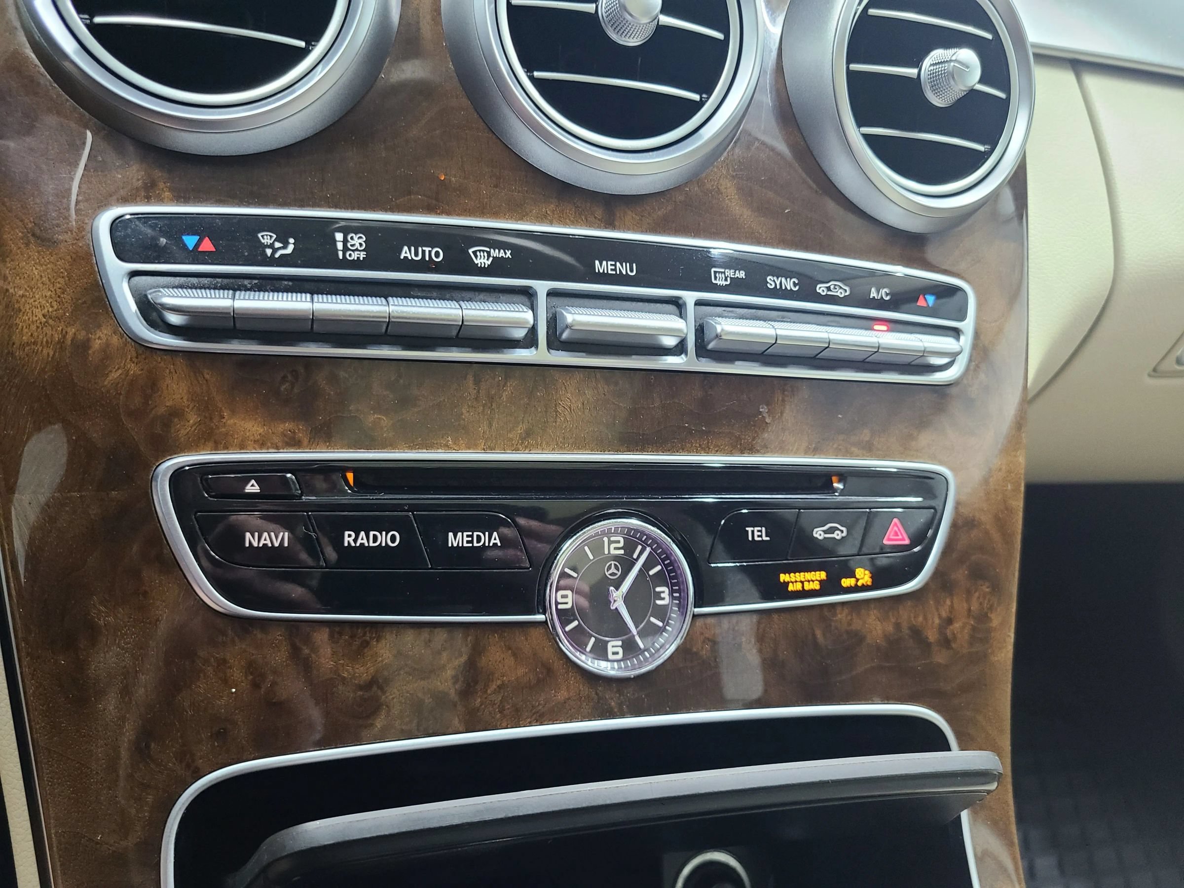 Used 2016 Mercedes-Benz C 300 4MATIC Sedan image 34