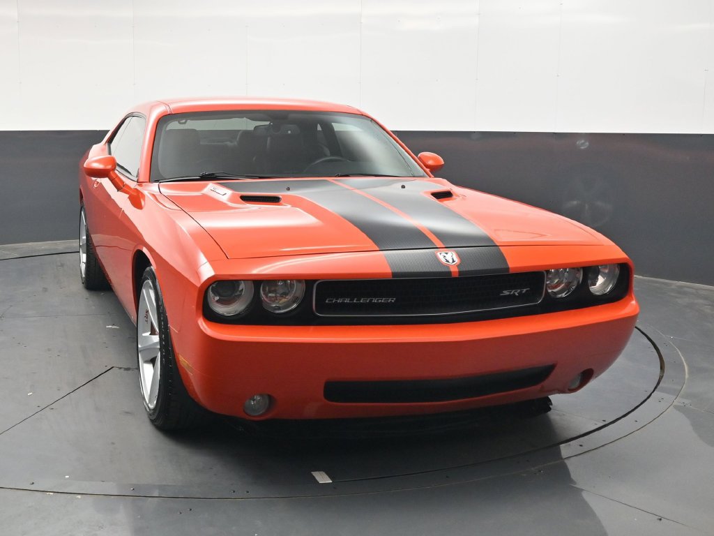 Used 2009 Dodge Challenger SRT8 RWD image 9
