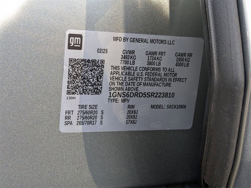 Used 2025 Chevrolet Suburban Z71 image 42
