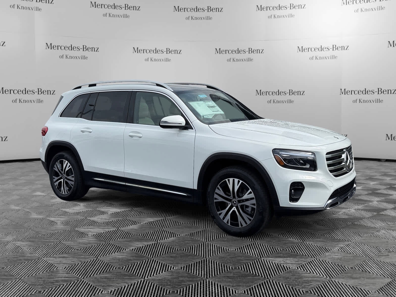 New 2026 Mercedes-Benz GLB 250 4MATIC image 7