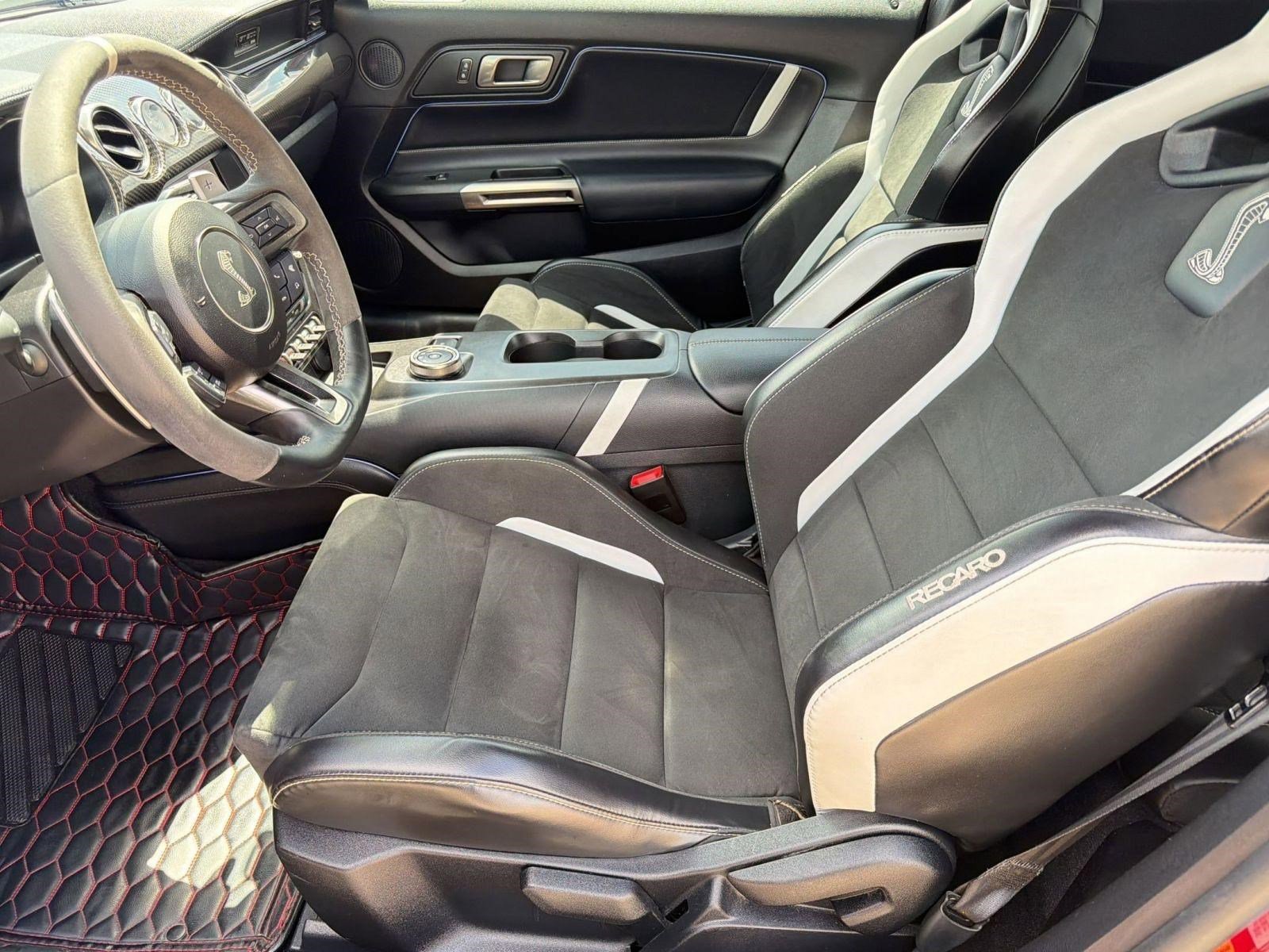 Used 2021 Ford Mustang Shelby GT500 w/ Technology Package image 5