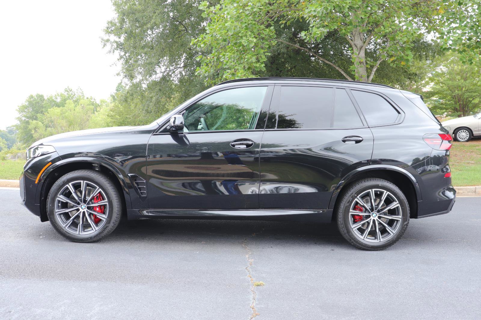 New 2026 BMW X5 xDrive40i w/ M Sport Package image 5