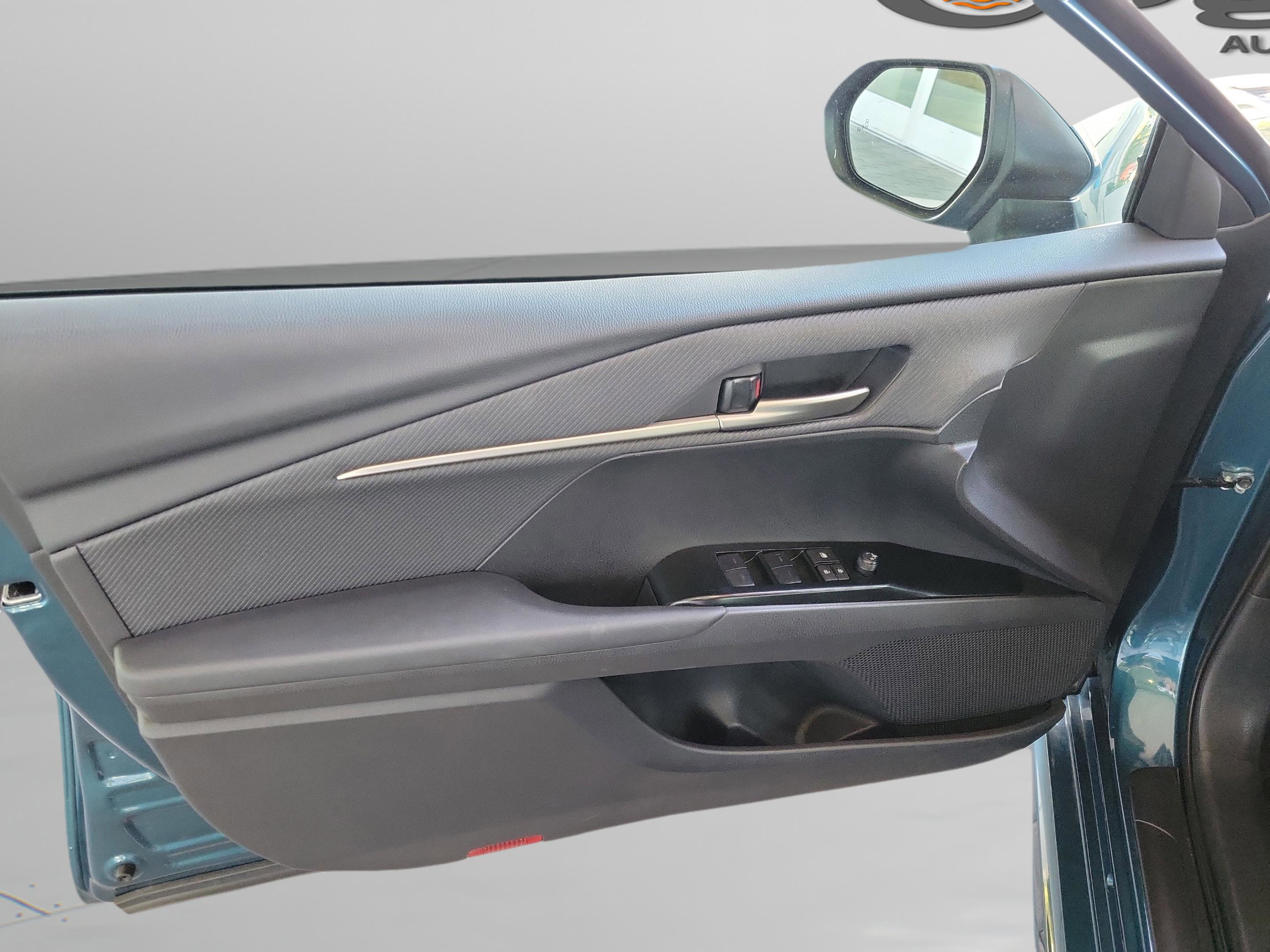 Certified 2026 Toyota Camry SE w/ Multimedia Upgrade Package FWD image 27