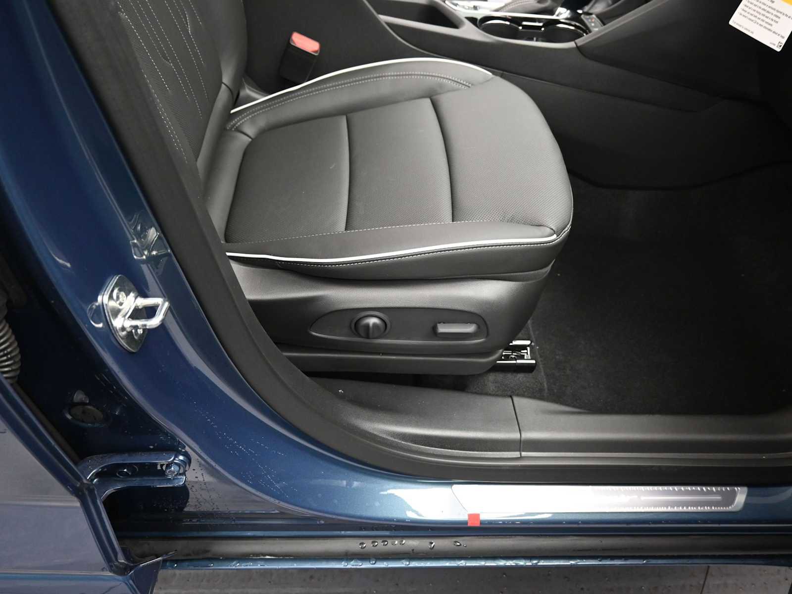 New 2026 Buick Encore GX Avenir image 24