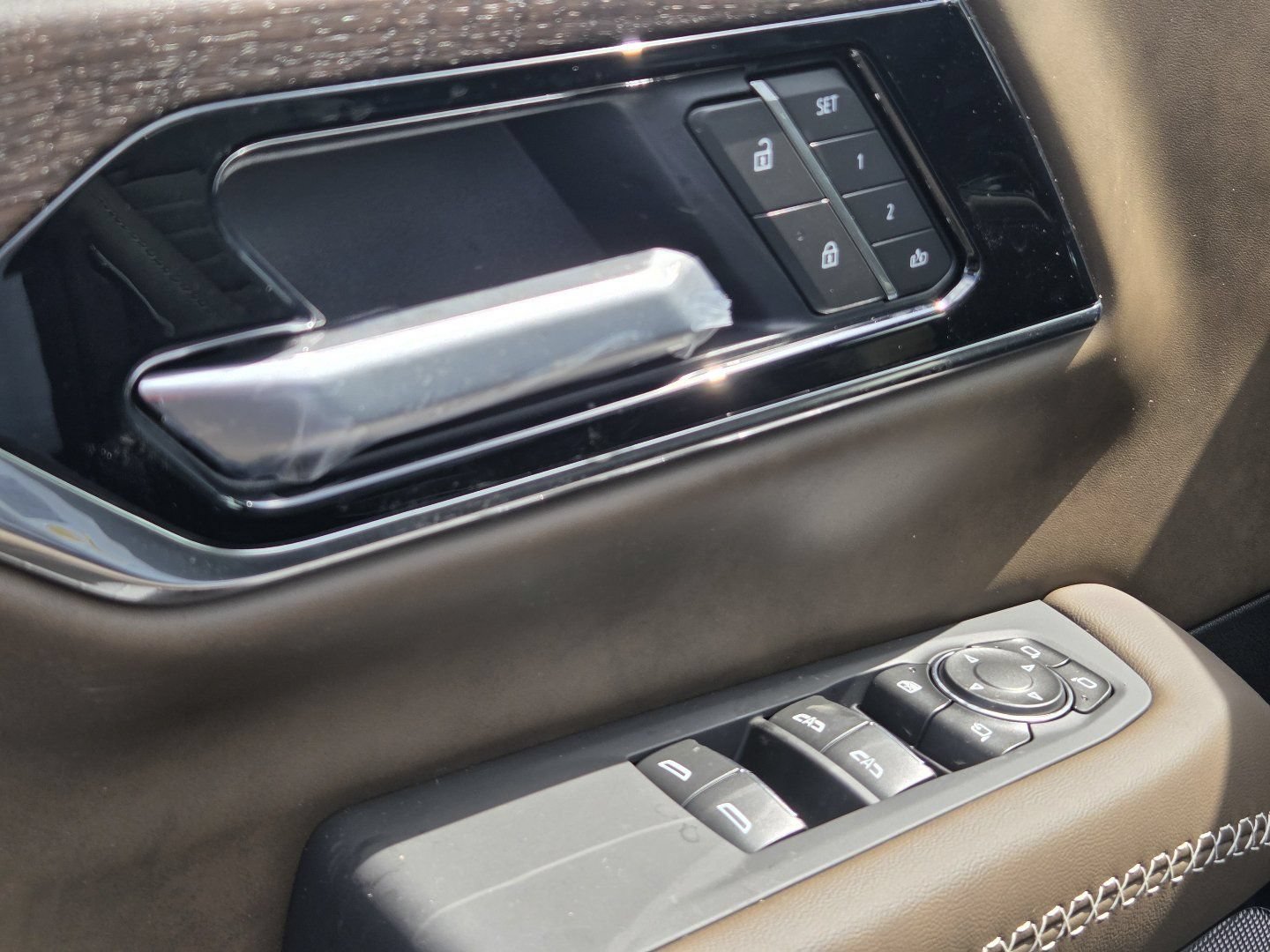 New 2026 GMC Yukon XL Denali Ultimate AWD/4WD image 34