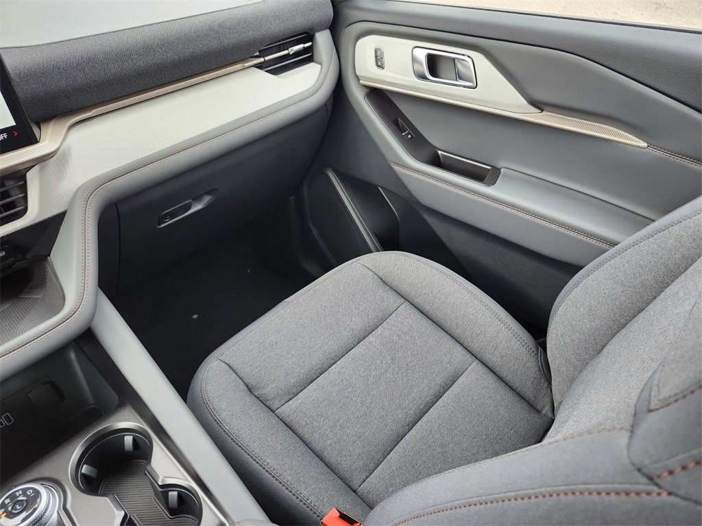 New 2026 Ford Explorer Active image 15