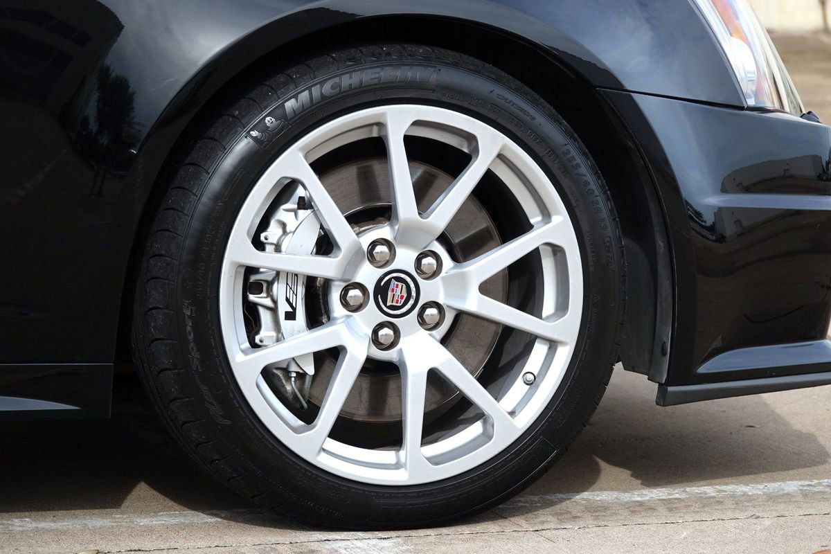 Used 2009 Cadillac CTS V image 31
