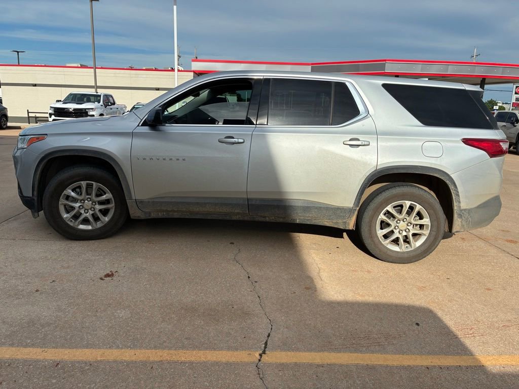 Used 2020 Chevrolet Traverse LS w/ LPO, Floor Liner Package FWD image 8