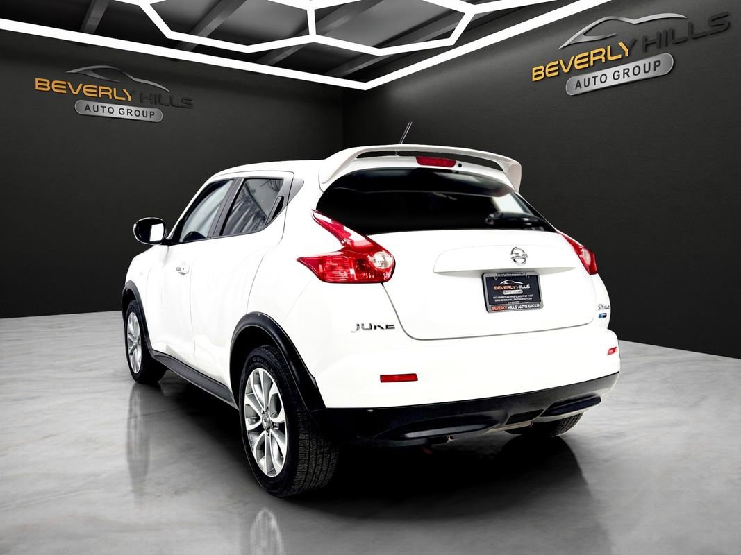 Used 2013 Nissan Juke SV image 3