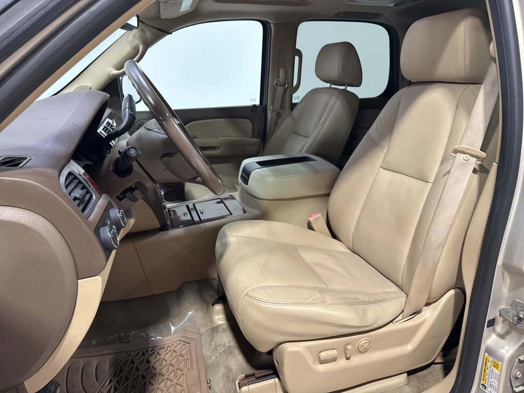 Used 2009 Chevrolet Tahoe LTZ image 19
