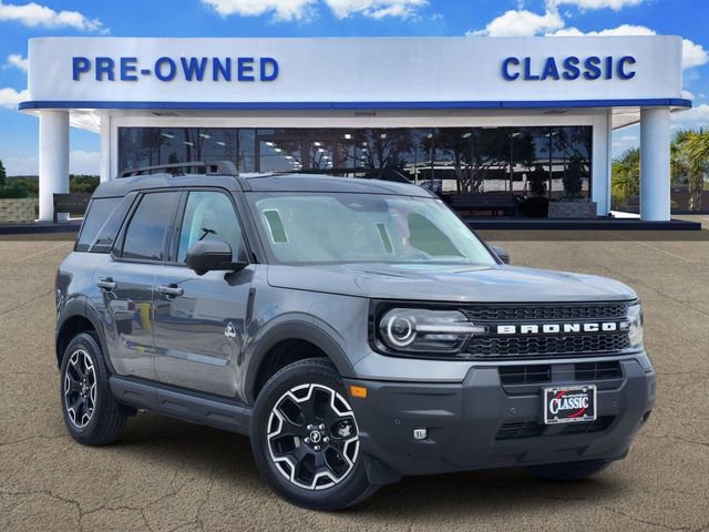 Used 2025 Ford Bronco Sport Outer Banks w/ Outer Banks Tech Package+ AWD/4WD image 1