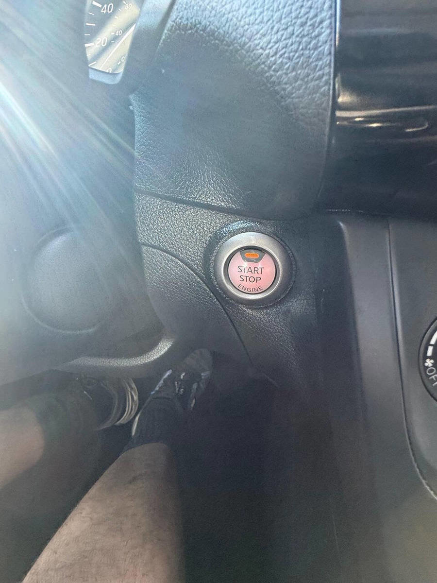 Used 2016 Nissan Sentra SV image 29