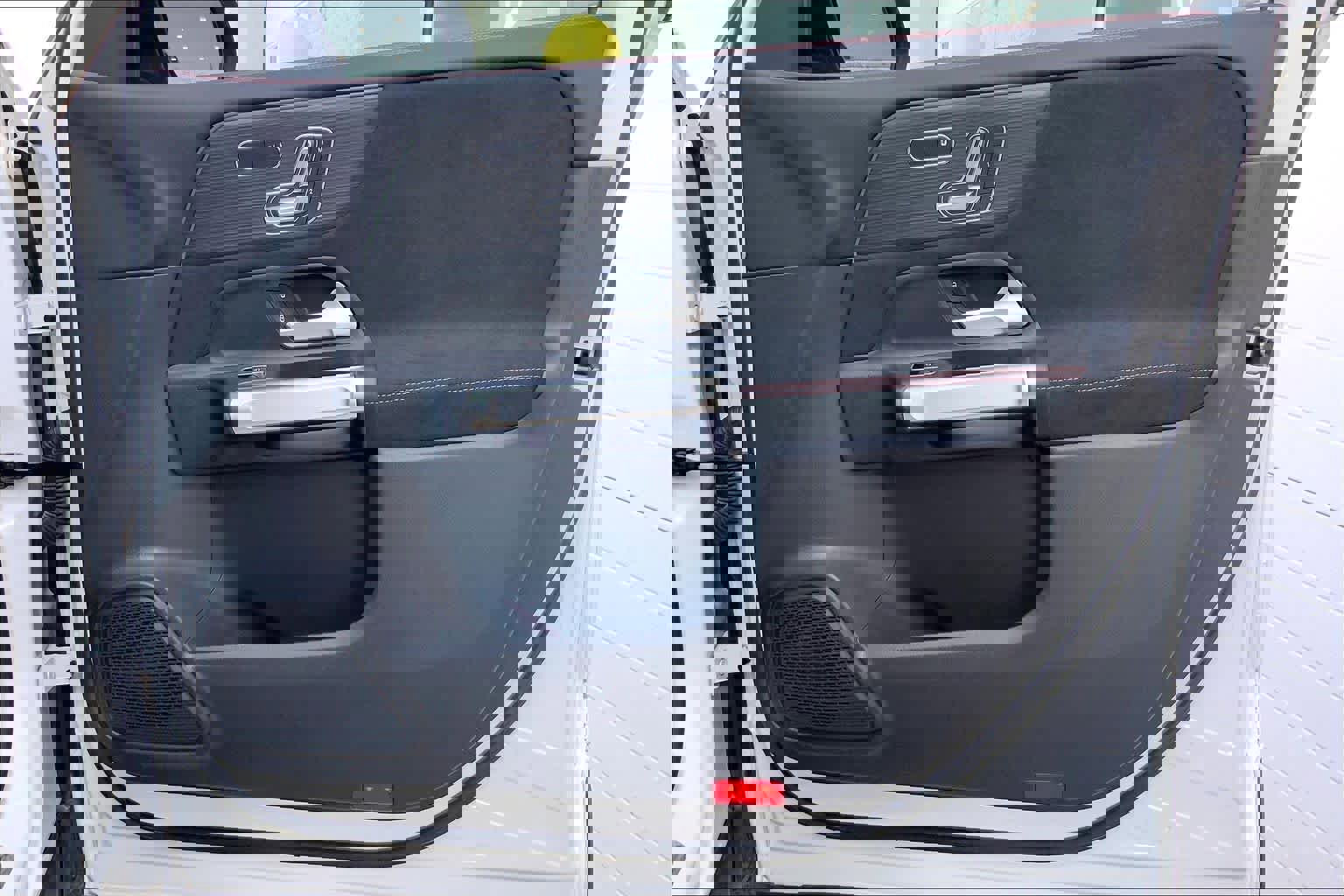 Used 2022 Mercedes-Benz GLB 250 image 19