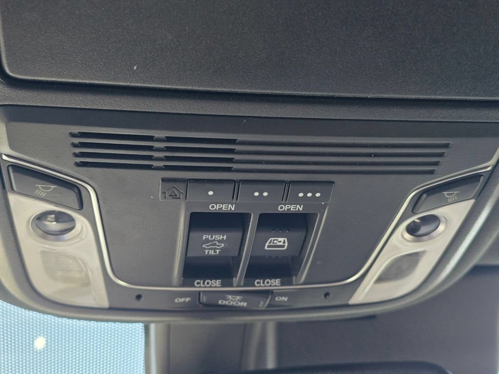 Used 2020 Honda Ridgeline Black Edition image 34